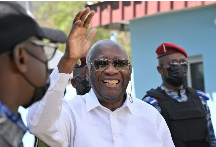  Présidentielle en Côte d’Ivoire : Laurent Gbagbo dénonce un « coup d’État civil » et « un braquage électoral » 