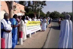  Protestations devant la présidence pour demander l’arrêt de la construction d’un barrage au Tagant