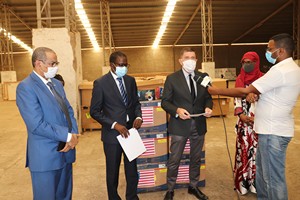 Don américain d’équipements médicaux pour tester les malades de la covid-19 | PhotoReportage |