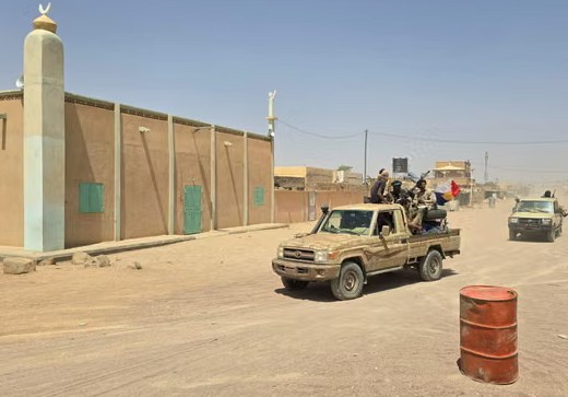 Au Mali, au moins 50 militaires et cinq mercenaires russes tués jeudi dans une attaque djihadiste