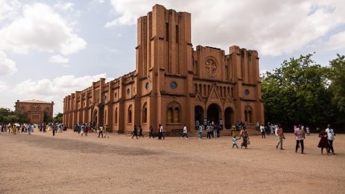 Burkina Faso : le gouvernement annonce l'arrestation pour «espionnage» de 8 membres d'une ONG, dont 4 étrangers