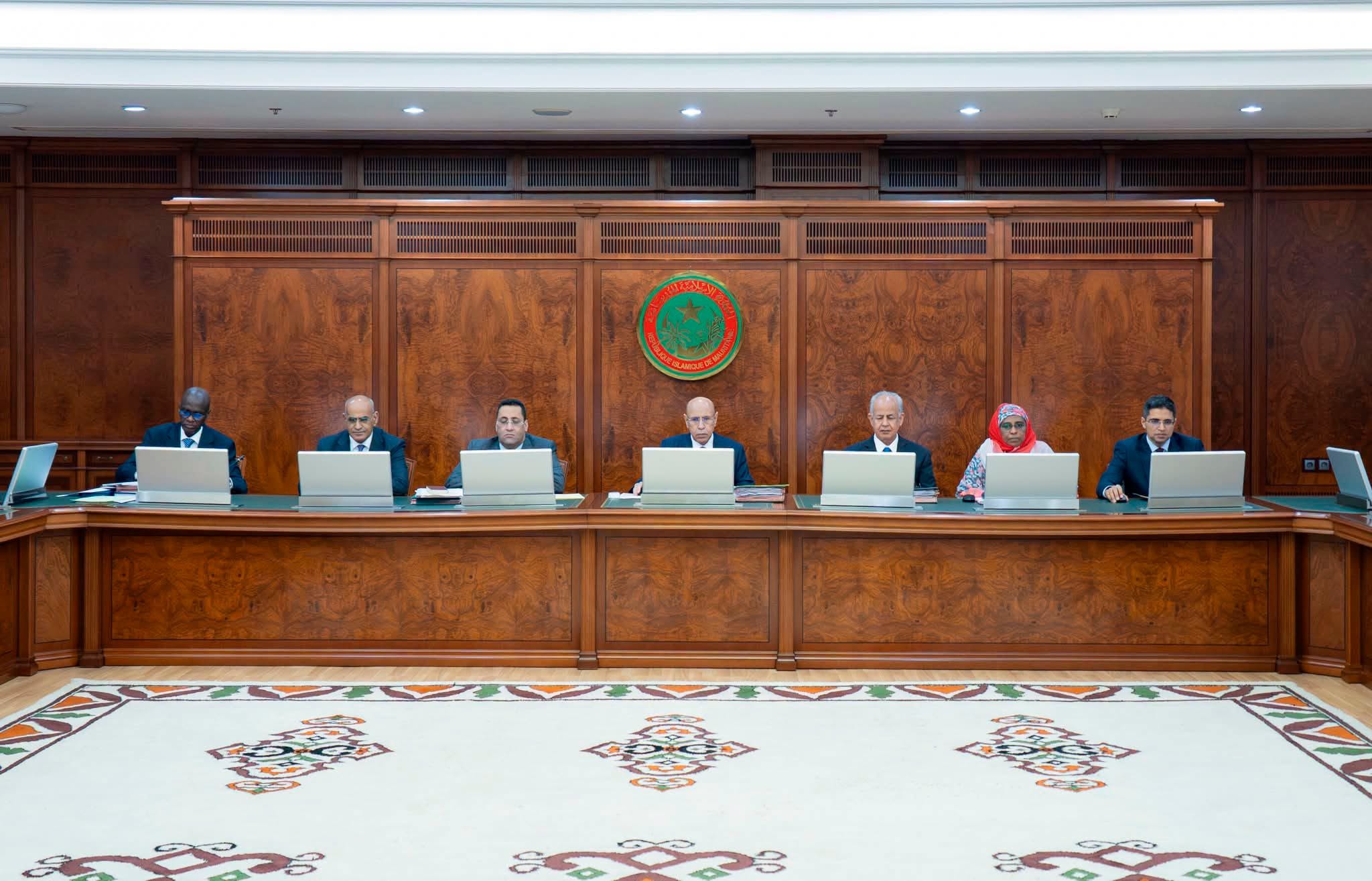 Le gouvernement mauritanien constate un ralentissement dans la mise en œuvre des grands projets