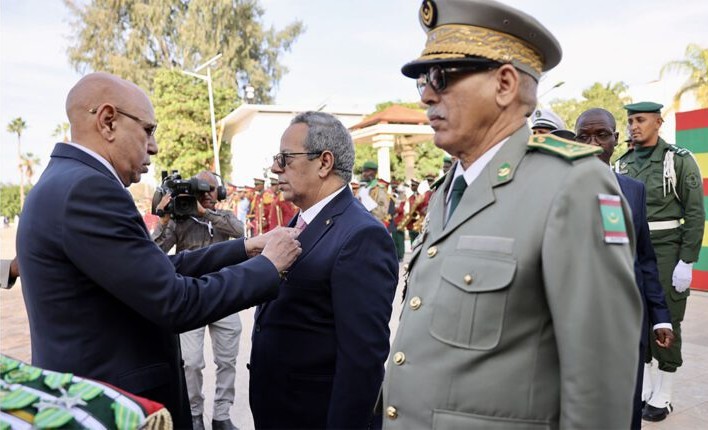 Le Président de la République décore des personnalités civiles et militaires à l’occasion de l’indépendance nationale