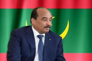Des avocats français pour Aziz