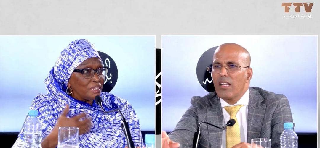 Indépendance contestée : deux voix parlementaires, deux visions de l’histoire