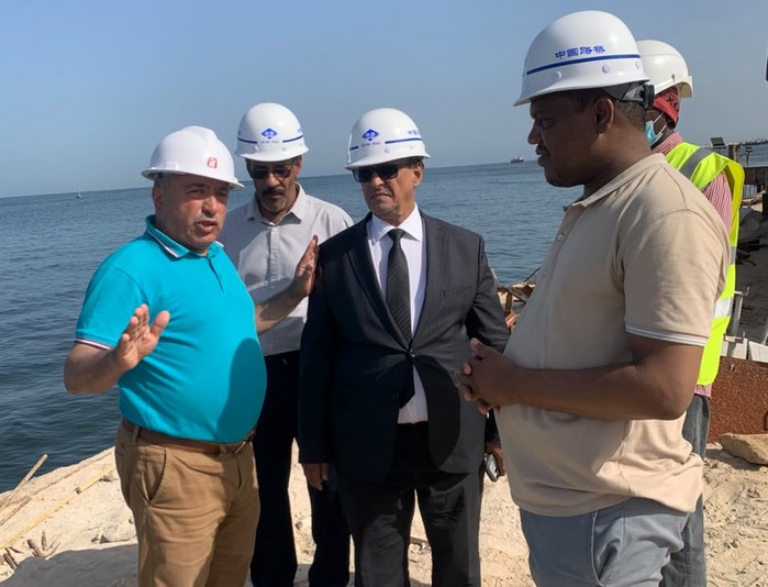 Nouadhibou: Le Directeur Général du Port s'informe de l'état d'avancement des travaux de réhabilitation du quai commercial