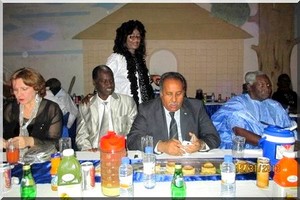 Ahmed Ould Hamza honoré par le Groupe La Case - [PhotoReportage]