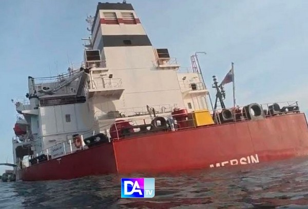 Les autorités mauritaniennes rassurent contre les risques de pollution marine après une fuite d’hydrocarbures dans les eaux sénégalaises 