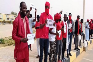 Mauritanie/meutre d’Abass Diallo : turban rouge pour réclamer justice | Photoreportage|
