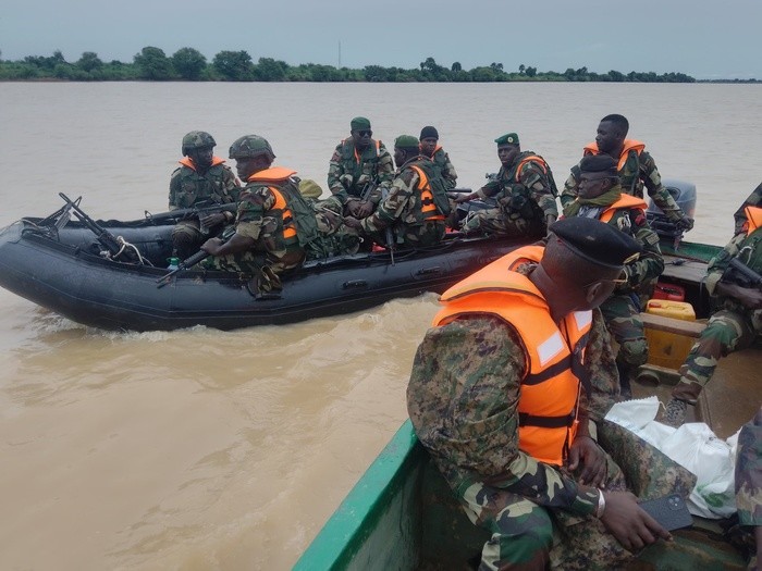 Sénégal-Mauritanie : patrouille fluviale conjointe face à la menace jihadiste