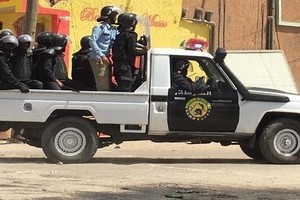 Fermeture par la police d’une agence illégale de crédits et de dépôts