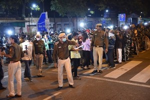 En Inde, les auteurs du viol collectif de l’étudiante de New Delhi ont été pendus